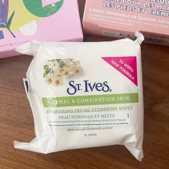 ✨ NWT Self-Care Bundle | Assorted - Picture 2 of 4